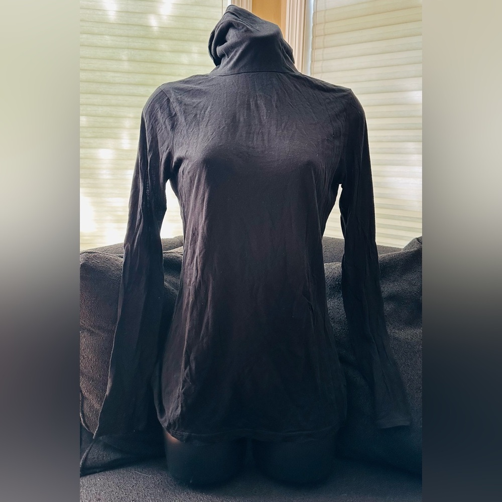 Mossimo • tissue tee • long sleeve turtleneck • size s